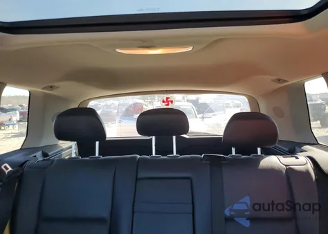 2010 Mercedes-Benz Glk 350 z USA, uszkodzony, nr VIN WDCGG5GB2AF334764